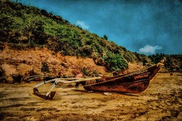 Рыбацкая лодка пляжа Cola. / Гоа, Индия.