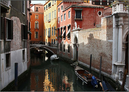 Я знаю, что я буду делать этим летом / Совсем скоро я приеду в мою любимую Венецию и буду ловить отблески солнца в её сонных каналах.