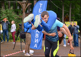 Старт / 1 чемпионат по ношению жён