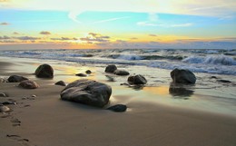 Камни моря / Весенние краски вечерней балтики