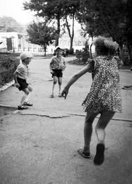 Из цикла &quot;Счастливое детство&quot; / Тольятти, август 1986 года, Агат-18