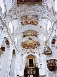 &nbsp; / Церковь в аббатстве Тегернзее, Бавария