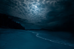Moonlight beach / Moonlight beach