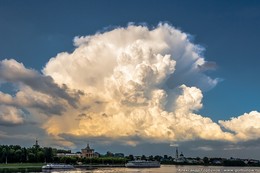 Взрывная конвекция / Сегодня в Твери переменная облачность. Местами грозы...