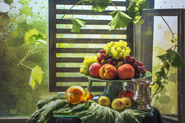 фруктовый натюрморт / натюрморт, фрукты, окно