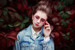 Аня / https://500px.com/photo/174837019/my-autumn-anne-by-anna-khitrakova?ctx_page=2&amp;from=user&amp;user_id=13477141
