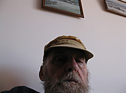 Не люблю реалистов, даже пьяных / а люблю экспрессионистов