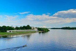 В.Новгород / Вид На Волхов