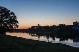 Вечер . / Вечер, река, рыбаки, спокойствие и умиротворённость.