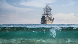 Пираты Средиземноморья / Пиратский корабль у берегов Анталии.