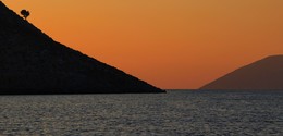 Рассвет не за горами / Ночевка в голубой лагуне на островах Греции