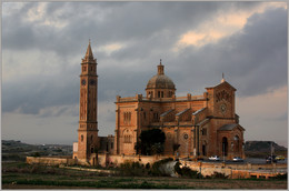 Церковь исполнения желаний / Церковь Та'Пину, остров Гозо, Мальта.