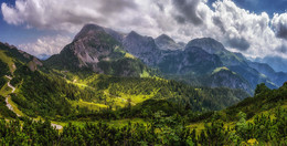 В Альпийских просторах / Панорама плато горы Йеннер. Альпы, Берхтесгаден, Верхняя Бавария.

http://www.youtube.com/watch?v=XVi3kxnZ9h4