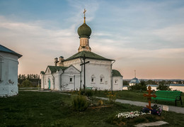 Всехсвятская церковь Троицкого Данилова монастыря. / ***