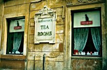 BABINGTON'S TEA ROOMS / Lonely Planet Guide described BABINGTON's TEA ROOMS as 'more-English-than-the-English' :+) i do agree :-P