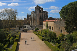 В замке Тамплиеров / Замок Тамплиеров, Томар, Португалия.