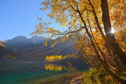 Осень на горном озере / ***