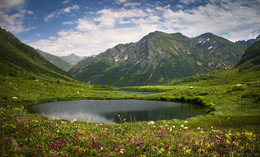 В краю озер / Зап. Кавказ