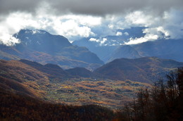 Осенние краски в горах Черногории / Путешествие по ущельям Черногории, ноябрь 2017