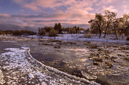 Осенний ледоход / Всегда думал, что ледоход это весеннее состояние реки, оказалось, что осенний то же имеет место быть....