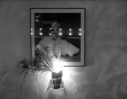 Квадратное настроение / Фотография Мерлин Монро в салоне ее имени