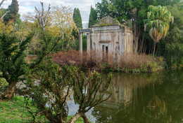 Дела давно минувших дней / Античные руины на территории дворцово-паркового комплекса неаполитанских королей в Казерте