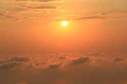 &quot;Морской закат&quot; (на уровне облаков) / Съёмка производилась со смотровой башни на горе Ахун(г Хоста)