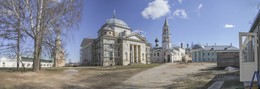 БОРИСОГЛЕБСКИЙ МОНАСТЫРЬ / ТОРЖОК. Борисоглебский монастырь, вид изнутри.