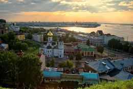 Вдохновение / Нижний Новгород, вид от кремля на слияние Оки и Волги. (Волга- та, что справа)
Вечер.
