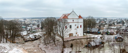 Фарный костел / костел, как считается, был основан Витовтом в 1395 году.