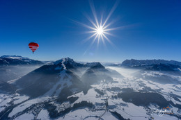 Über den Wolken / ... bei einer traumhaften Ballonfahrt in Tirol.