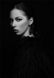  / Ph: Ariadna Belkina
Md: Maria Maltseva
Make up & hair: Elena Farafontova
Stylist: Tatiana Podolyakina
location: PhotoFilmStudio