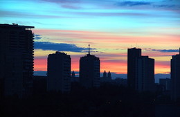 Бодрое утро / Рассвет над городом в день России - 12 июня 4 часа утра.