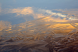 Замерзает река / Вятка, лед, рассвет