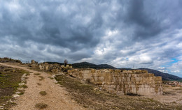 Окрестности древнего города Мегидо / Остатки крепости крестоносцев на месте древнего города Мегидо.(продолжение)