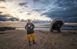 Мы рыбу не продаем, для себя ловим... / 2017г.