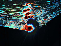 В осенних лучах фонтана / 2014-09-23-0366-C000-070(80)