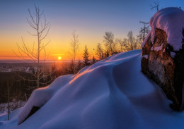 Первый луч / Утро в горах