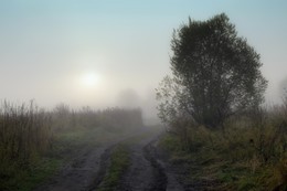 Сквозь плотный туман / Рассветы осени.