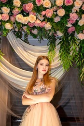 В доме с лилиями / модель Ксюша Кошкарёва
платье салон «Love Story»
букет магазин «Лара»