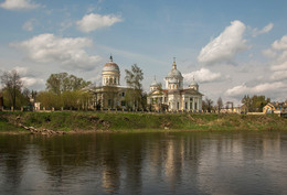 Собор Преображения Господня и Входо-Иерусалимская церковь в Торжке. / ***