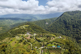 В горах Абхазии / Абхазия. Вид на окрестности Нового Афона с Иверской горы.