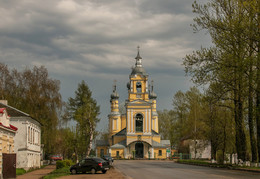 Старица. Ильинский храм. / ***