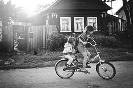 на велосипеде / дети вишнёвой улицы