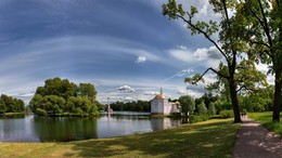 Царское Село... / Ца́рское Село́ — музей-заповедник в городе Пушкине (Санкт-Петербург), включающий в себя дворцово-парковый ансамбль XVIII — XIX веков, бывшую загородную царскую резиденцию...