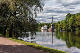 Царское Село... / Ца́рское Село́ — музей-заповедник в городе Пушкине (Санкт-Петербург), включающий в себя дворцово-парковый ансамбль XVIII — XIX веков, бывшую загородную царскую резиденцию...