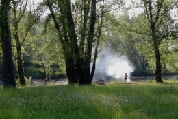 Лето и дети / Отдых и купание детей в протоке