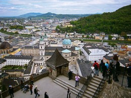 Зальцбург / Вид на Зальцбург с высоты крепости Хоэнзальцбург