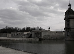 У замка Шантийи / Замок Шантийи, Франция.