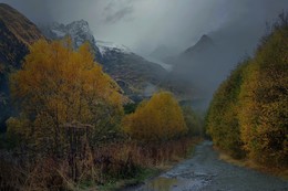 Дорога на Алибек / Осеннее утро Домбая